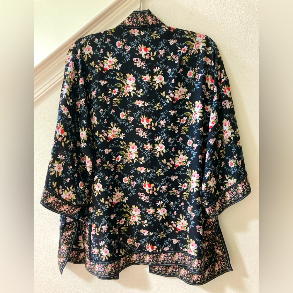 Max Studio Floral Kimono Size Small